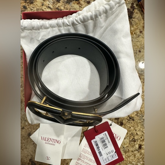 Woman’s Valentino belt - Picture 4 of 7
